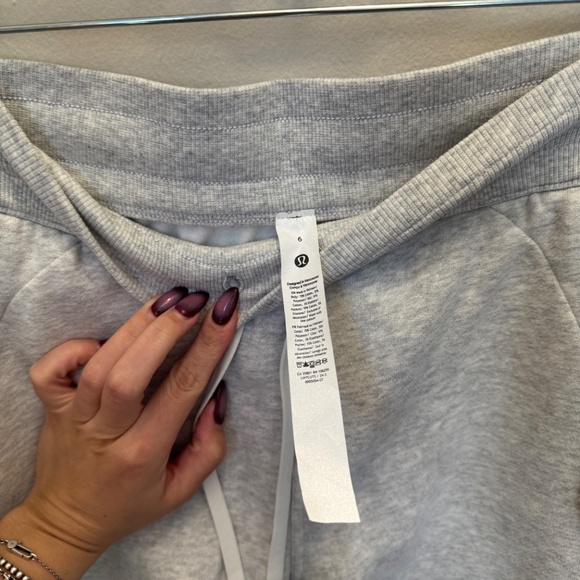 lululemon scuba Gray High Waist Shorts - Picture 3 of 5